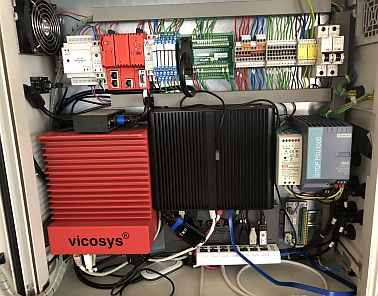Laborschrank mit Linux und Windows PC, Profibus, Profinet